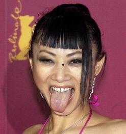 爆料大嘴女星是谁呀视频,爆料大嘴女星身份之谜 第2张 爆料大嘴女星是谁呀视频,爆料大嘴女星身份之谜 第2张